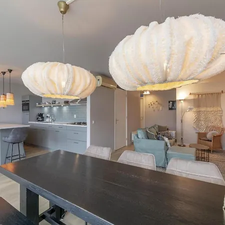 Apartment Fantastic With Terrace